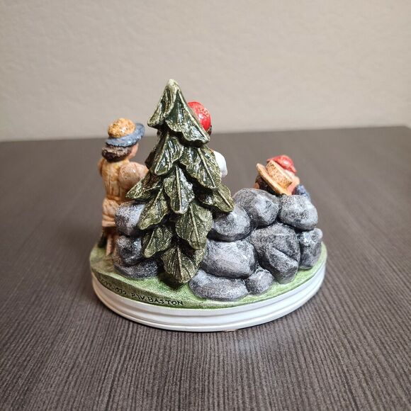 Vintage Sebastian Miniatures Family Picnic SML380 (3) 1980 - Picture 4 of 8